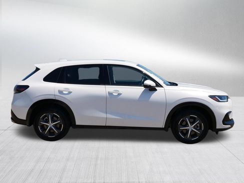 Used 2025 Honda HR-V EX-L image 8