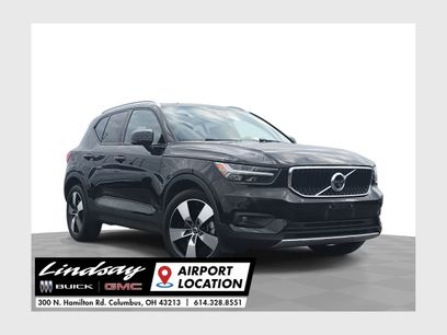 Used 2020 Volvo XC40 T5 Momentum w/ Premium Package