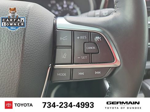 Used 2021 Toyota Highlander XSE FWD image 24