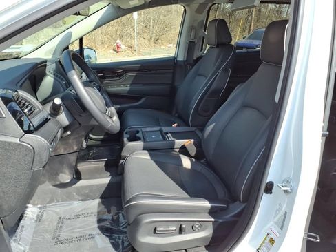 Certified 2025 Honda Odyssey Elite image 18