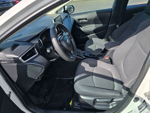 Used 2020 Toyota Corolla LE image 14