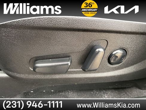 Used 2023 Kia Telluride S w/ S Sunroof Package image 21