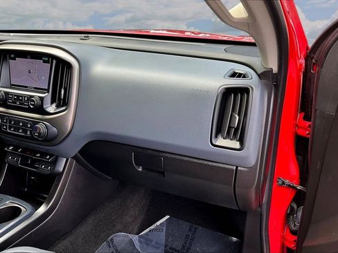 Used 2017 Chevrolet Colorado Z71 AWD/4WD image 29