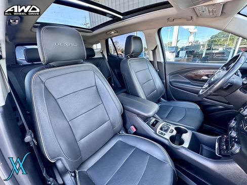 Used 2020 GMC Terrain Denali w/ Denali Premium Package AWD/4WD image 25