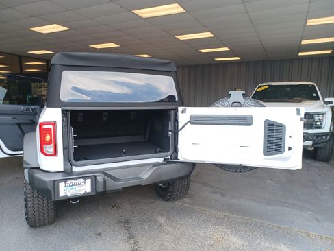 New 2025 Ford Bronco 4-Door w/ Sasquatch Package image 15