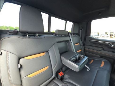 Used 2022 GMC Sierra 1500 AT4 w/ AT4 Premium Package AWD/4WD image 15
