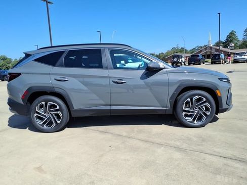 New 2026 Hyundai Tucson SEL Plus FWD image 2
