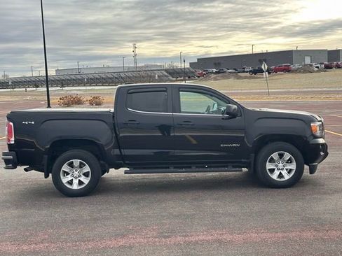 Used 2017 GMC Canyon SLE image 2