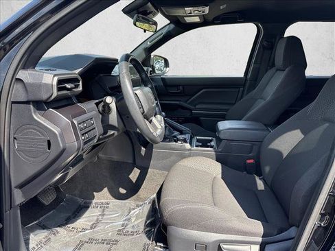Certified 2025 Toyota 4Runner SR5 AWD/4WD image 10