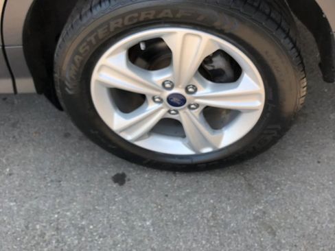 Used 2016 Ford Escape SE AWD/4WD image 22