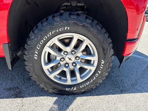 Used 2019 Chevrolet Silverado 1500 RST AWD/4WD image 36