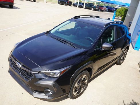 Used 2024 Subaru Crosstrek 2.5i Limited w/ Crosstrek Mirror Package AWD/4WD image 13