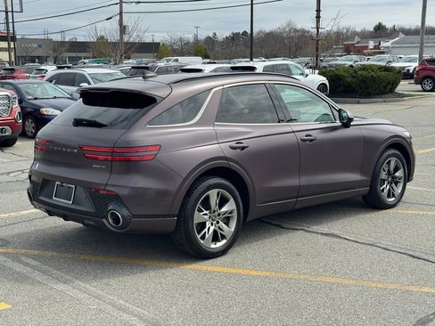 Used 2022 Genesis GV70 3.5T Sport w/ Sport Advanced Package AWD/4WD image 6