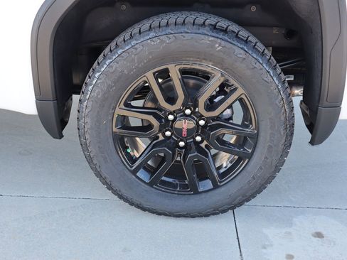 New 2026 GMC Sierra 1500 Elevation w/ X31 Off-Road Package AWD/4WD image 6