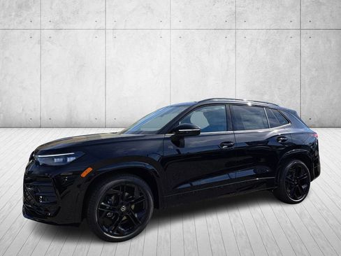 New 2026 Volkswagen Tiguan SE R-Line image 1