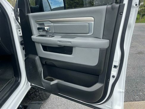 Used 2015 RAM 2500 SLT AWD/4WD image 41