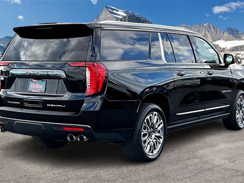Used 2023 GMC Yukon XL Denali Ultimate image 2