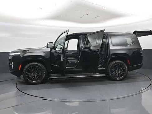 New 2026 Jeep Grand Wagoneer Summit AWD/4WD image 60