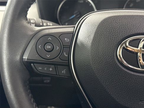 Certified 2022 Toyota RAV4 XLE Premium image 16