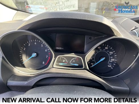 Used 2017 Ford Escape SE w/ SE Cold Weather Package image 15