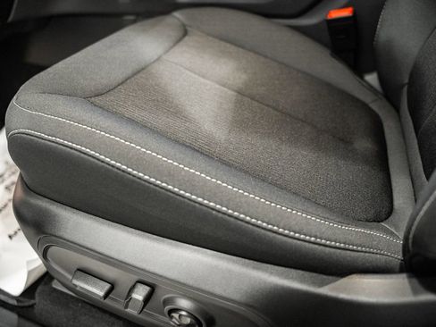 New 2025 Jeep Grand Cherokee image 32