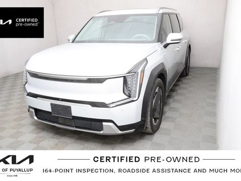 Certified 2024 Kia EV9 Land w/ Towing Package AWD/4WD image 1