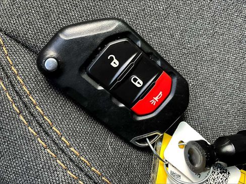 Used 2024 Jeep Wrangler Sport S image 13