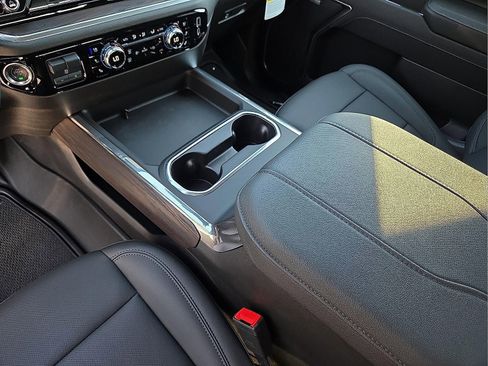 New 2025 GMC Sierra 2500 SLT w/ SLT Premium Package image 25