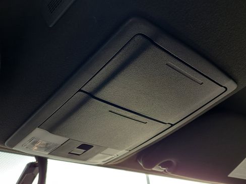 Used 2017 Ford Expedition EL XLT image 22