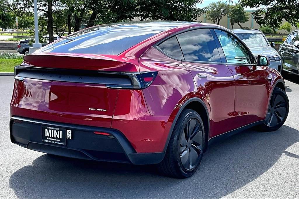 Used 2026 Tesla Model Y Long Range AWD/4WD image 11
