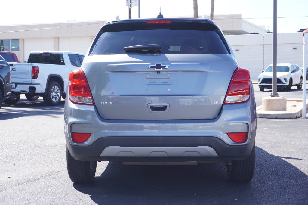 Certified 2020 Chevrolet Trax LT w/ LT Convenience Package FWD image 4