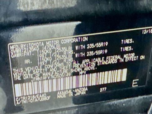 Used 2019 Toyota RAV4 Limited w/ Advanced Technology Package image 42