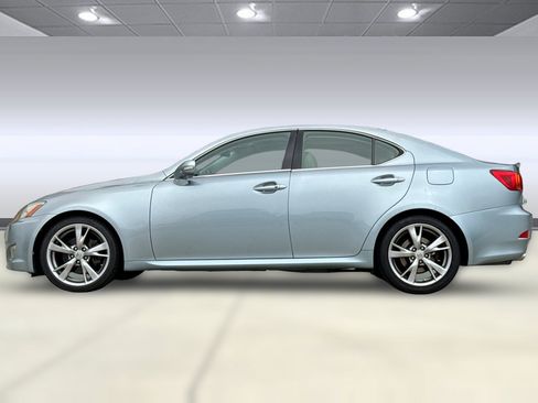 Used 2009 Lexus IS 250 RWD image 2