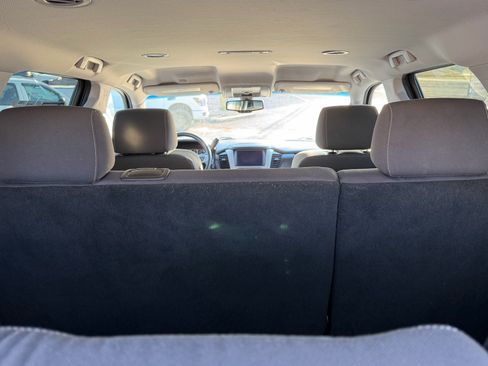 Used 2015 GMC Yukon SLE w/ Convenience Package AWD/4WD image 23