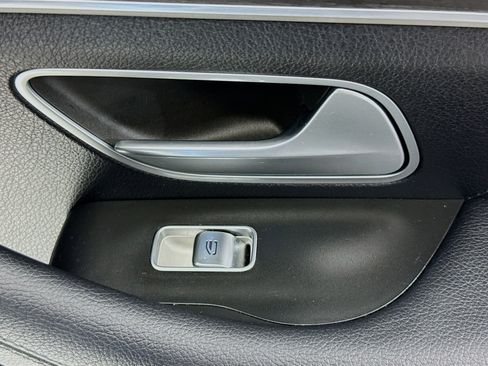 Used 2025 Mercedes-Benz GLE 450 4MATIC Coupe image 29