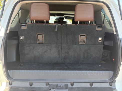 Used 2023 Toyota 4Runner Limited AWD/4WD image 26