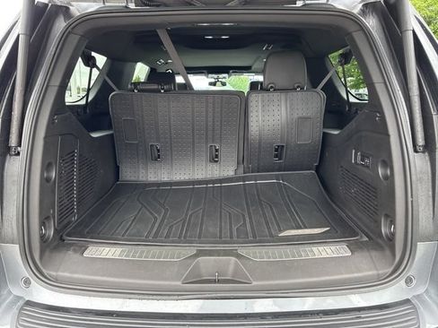 Used 2022 Chevrolet Suburban RST w/ Luxury Package AWD/4WD image 15