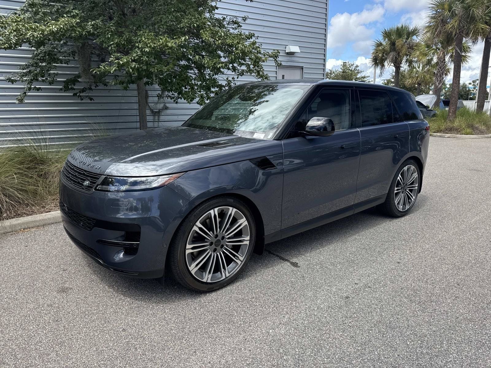 New 2026 Land Rover Range Rover Sport SE AWD/4WD image 1