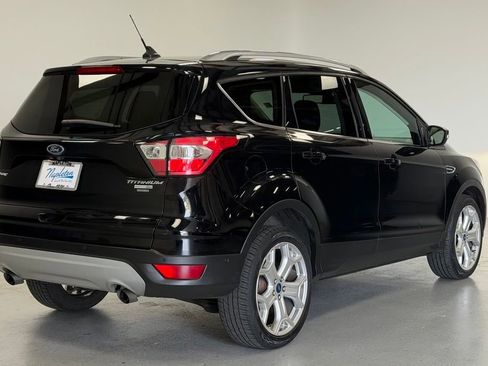 Used 2018 Ford Escape Titanium w/ Ford Safe & Smart Package AWD/4WD image 3