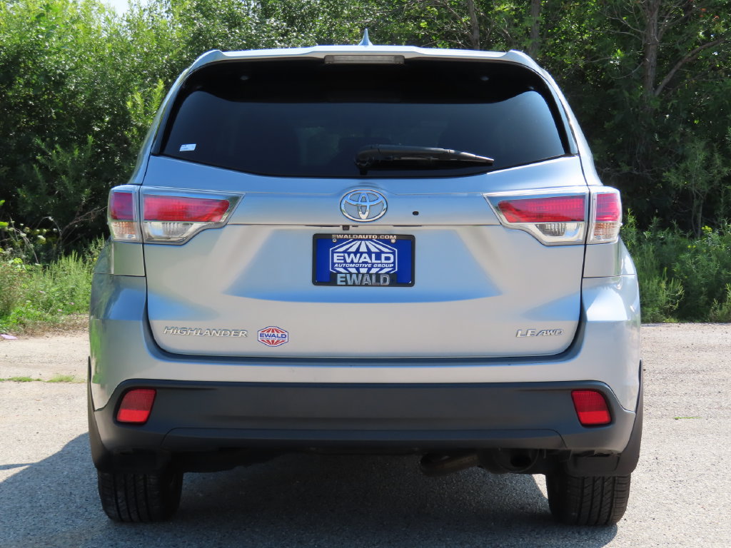 Used 2016 Toyota Highlander Plus AWD/4WD image 16