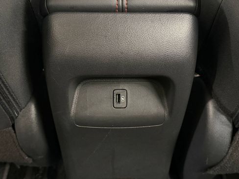 Used 2025 Nissan Sentra SR FWD image 26