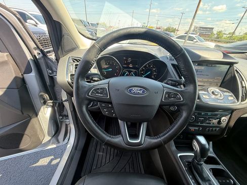 Used 2019 Ford Escape Titanium FWD image 16