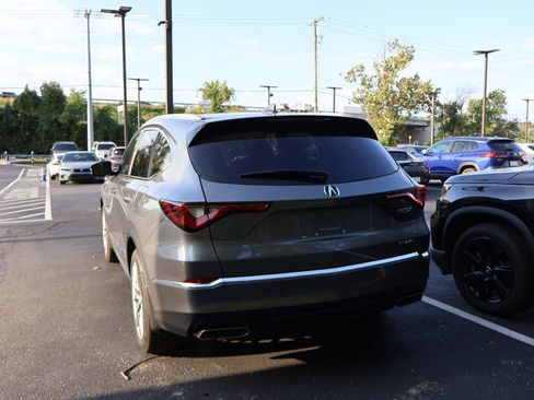 Used 2023 Acura MDX w/ Advance Package AWD/4WD image 5