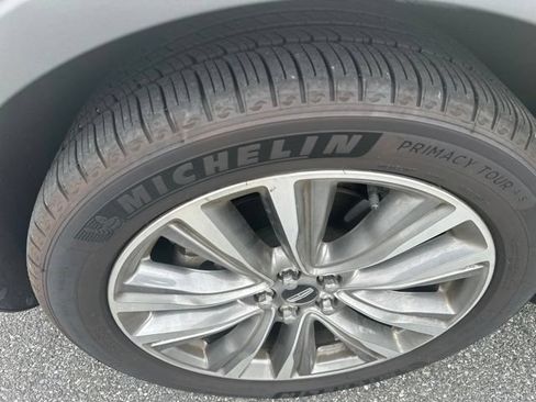 Used 2018 Lincoln MKX Reserve w/ Lincoln MKX Climate Package AWD/4WD image 10