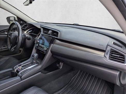 Used 2019 Honda Civic Touring image 28