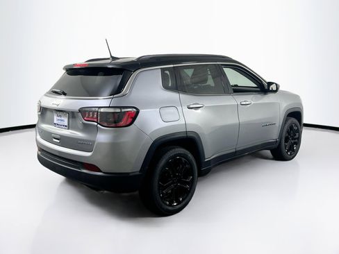 Used 2022 Jeep Compass Limited AWD/4WD image 5