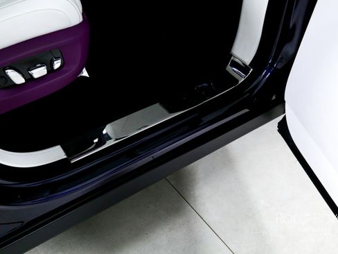 Used 2023 Rolls-Royce Cullinan image 32