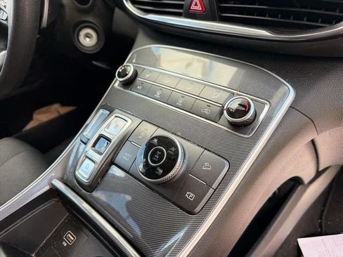 Used 2021 Hyundai Santa Fe SE AWD/4WD image 24
