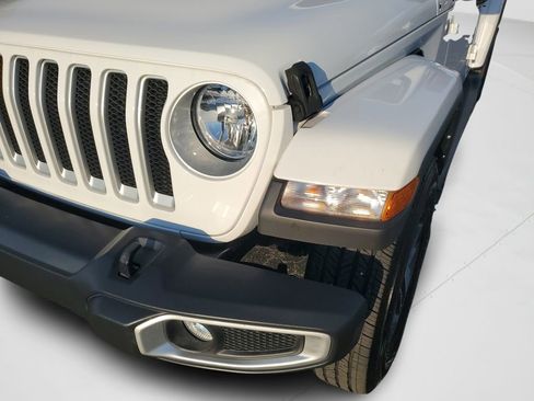 Used 2023 Jeep Wrangler Sahara image 9