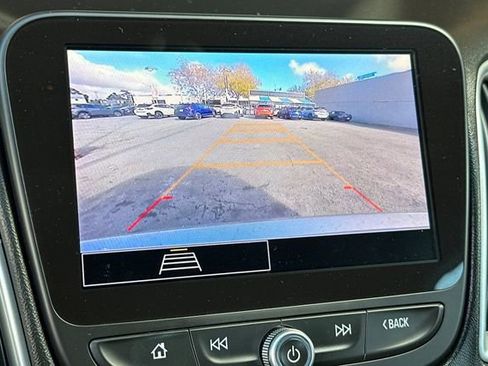 Used 2024 Chevrolet Malibu LT image 19